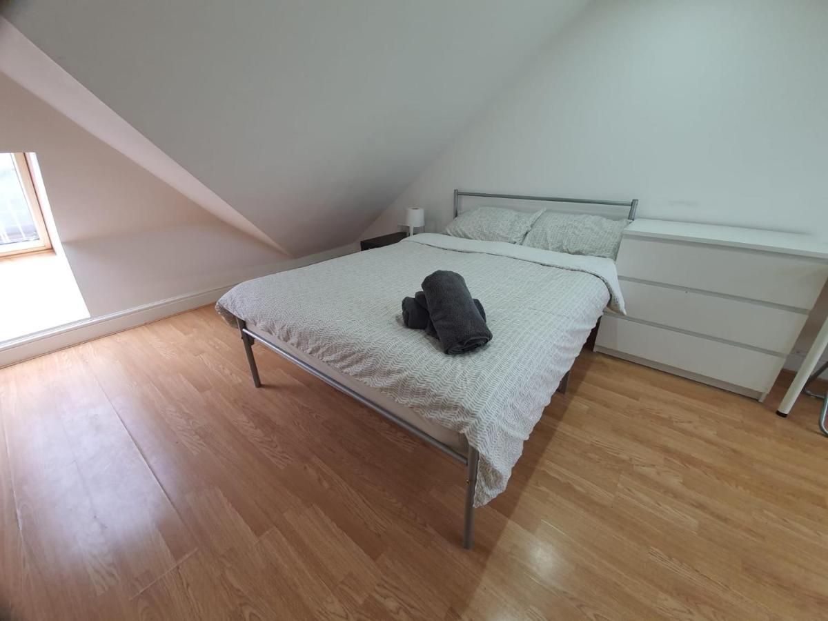 Eastwood Rooms Goodmayes Eksteriør billede